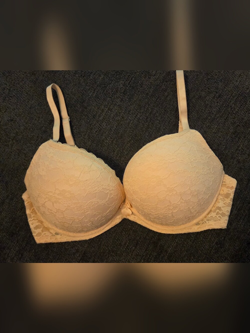 aerie Lace Push-Up Add A Size Bra in Light Nude/ Peach. Size 38C